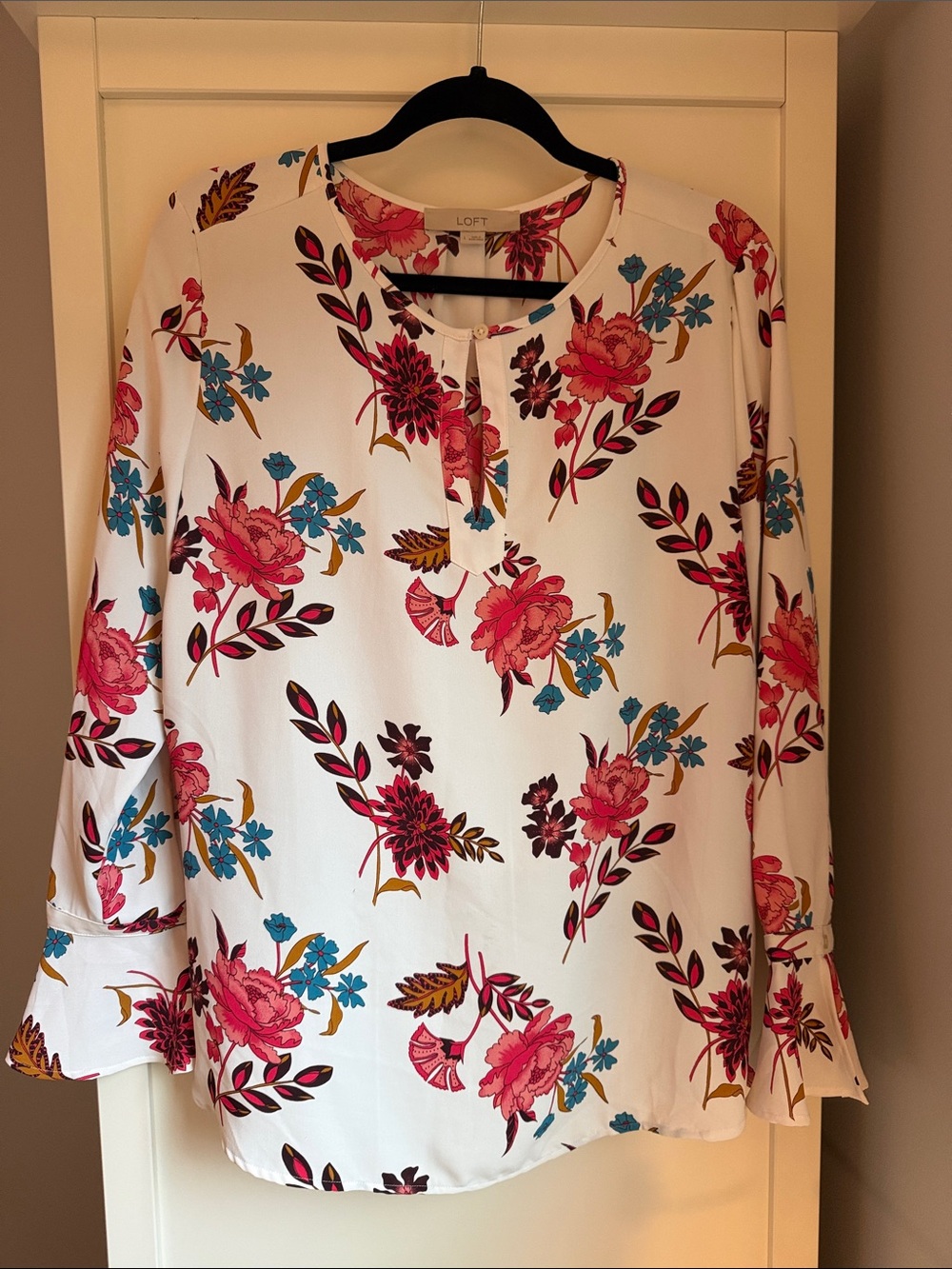 {BUNDLE} - Assorted LOFT Women's Print Blouses - Picture 10 of 15